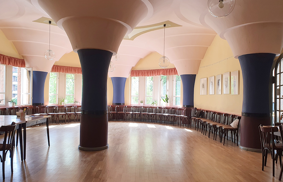 Der Saal des Stadtteilzentrums Weißensee